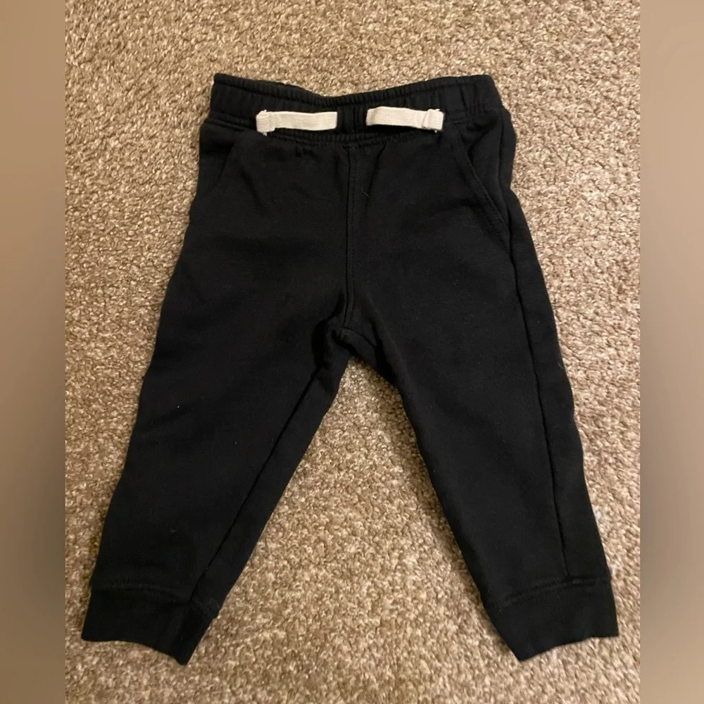 Carters Boy flannel and jogger outfit (18m)